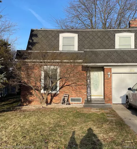 3701 Balfour Crt Ct, Flint, MI 48507