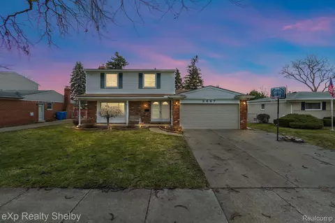 3447 Pall Dr, Warren, MI 48092