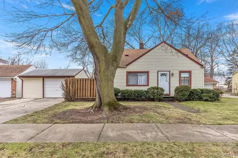 13979 Mercedes St, Redford, MI 48239