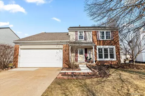 45010 Saltz Rd, Canton, MI 48187