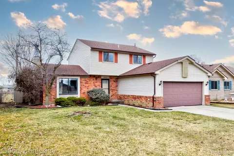 11427 Brougham Dr, Sterling Heights, MI 48312