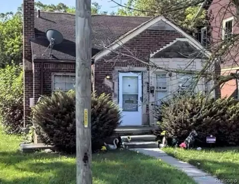 12746 Maiden St, Detroit, MI 48213