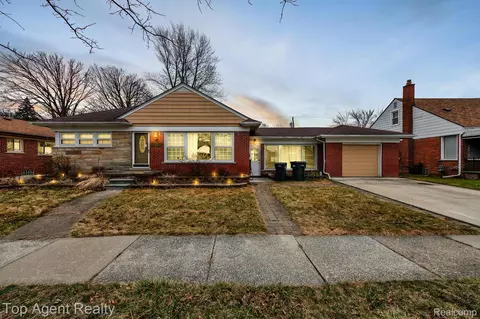 857 Emmons Blvd, Lincoln Park, MI 48146