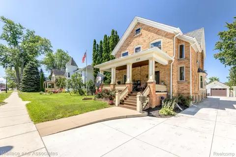 133 N Howard Ave, Croswell, MI 48422