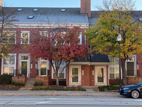 1317 S Washington Ave, Royal Oak, MI 48067