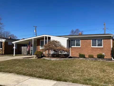 23019 Avalon St, Saint Clair Shores, MI 48080