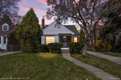 10885 Peerless St, Detroit, MI 48224