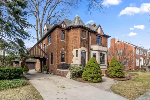 4831 Korte St, Dearborn, MI 48126