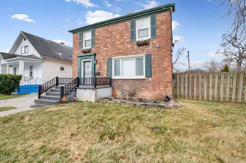 7795 Piedmont St, Detroit, MI 48228