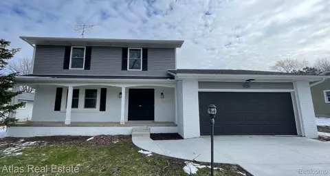 5135 Olde Saybrooke Rd, Grand Blanc, MI 48439
