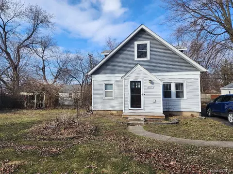 35850 Booth Ave, Westland, MI 48186