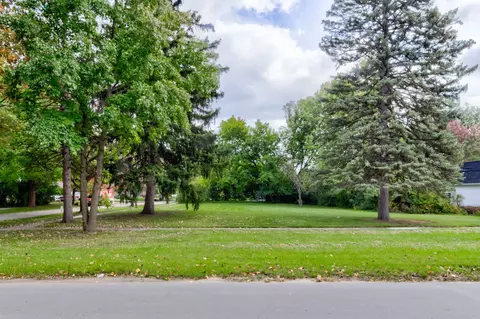 26760 Lathrup Blvd, Lathrup Village, MI 48076