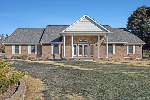 7650 Owosso Rd, Fowlerville, MI 48836