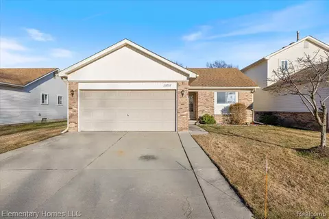 29788 Arnell Crt Ct, Roseville, MI 48066
