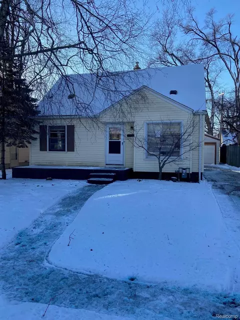 15455 Fenton, Redford, MI 48239