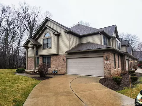 5326 Royal Vale Ln, Dearborn, MI 48126