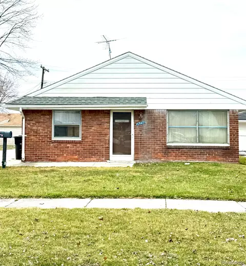 18776 Hinton St, Riverview, MI 48193