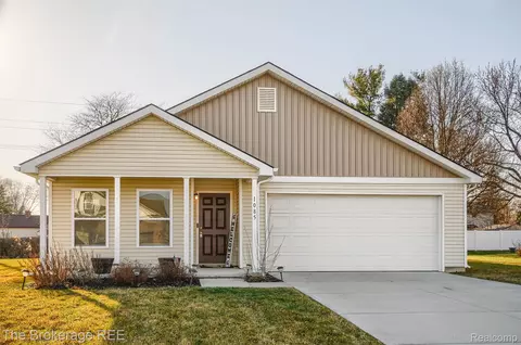 1085 Tahoe Trl, Flint, MI 48532