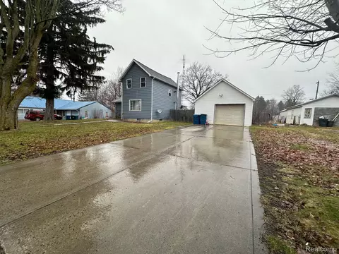 6129 2nd St, Mayville, MI 48744