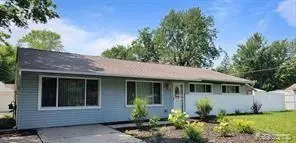 49601 E Valley Cir, Shelby Township, MI 48317