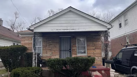 15852 Marlowe St, Detroit, MI 48227