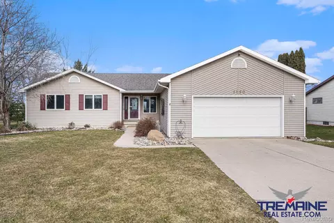 8190 Potter Rd, Flushing, MI 48433