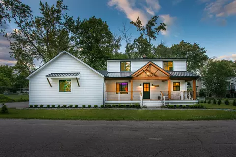 5150 Cheyenne Ave, Waterford, MI 48327