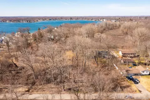 00 Marylestone Dr, West Bloomfield, MI 48324