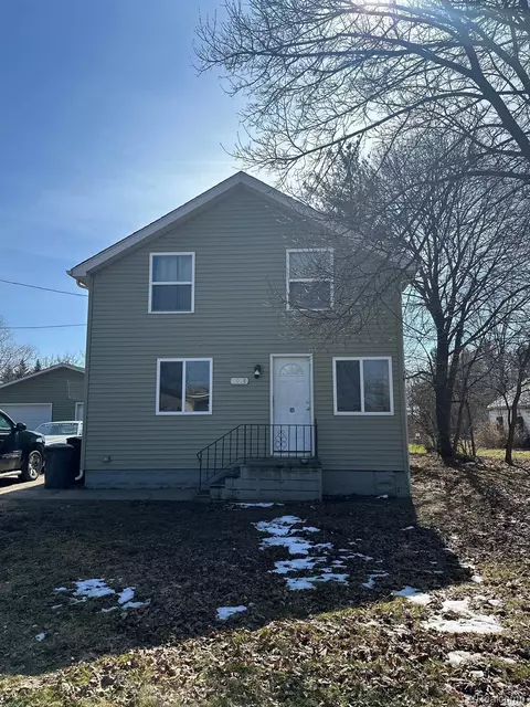 1028 Paul St, Mount Morris, MI 48458