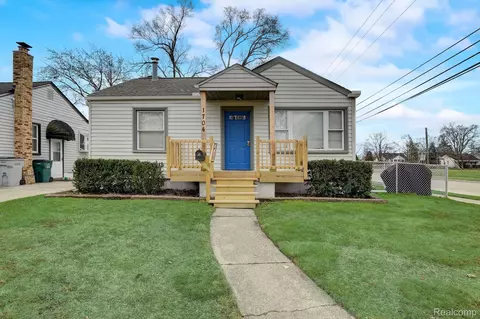 1704 E Milton Ave, Hazel Park, MI 48030