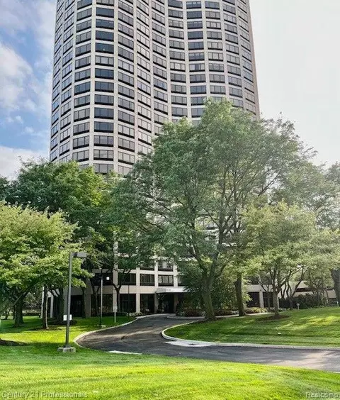 5000 Town Ctr #3101, Southfield, MI 48075