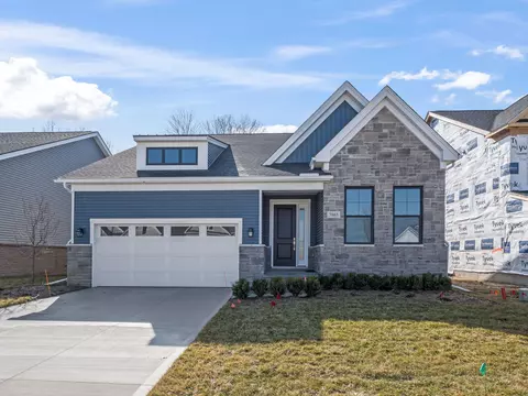 7865 Arimoore Dr, West Bloomfield, MI 48322