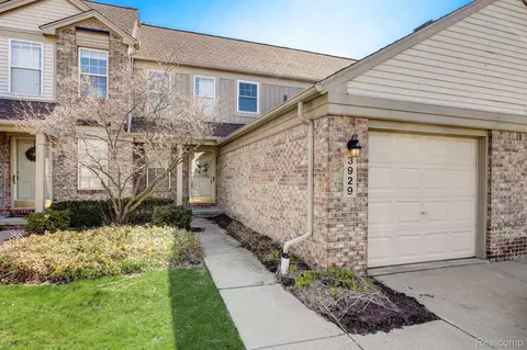 3929 Hunters Way, Canton, MI 48188