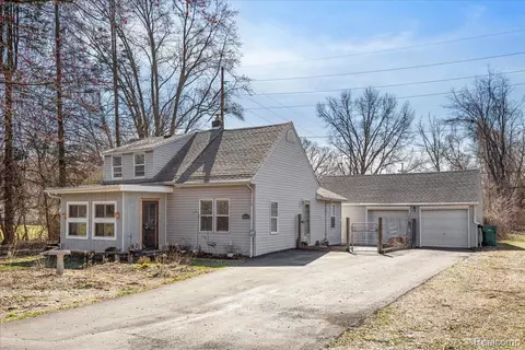 38447 Wabash St, Romulus, MI 48174
