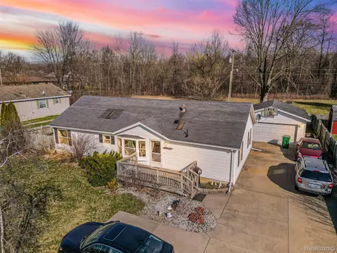33542 Ecorse Rd, Romulus, MI 48174