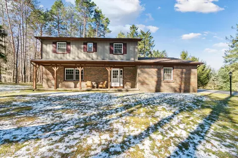 12282 Forest Meadow Dr, Perry, MI 48872