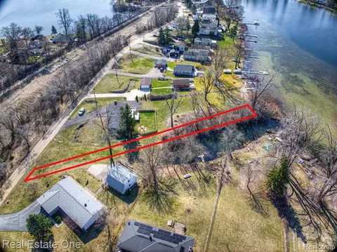 0000 Lawson Dr, Orion, MI 48360