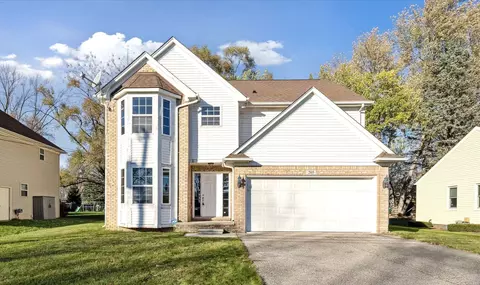 205 Eastlawn Dr, Rochester Hills, MI 48307