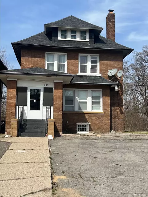 187 Winona St, Highland Park, MI 48203