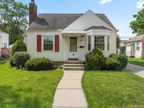 2386 Mahan St, Ferndale, MI 48220