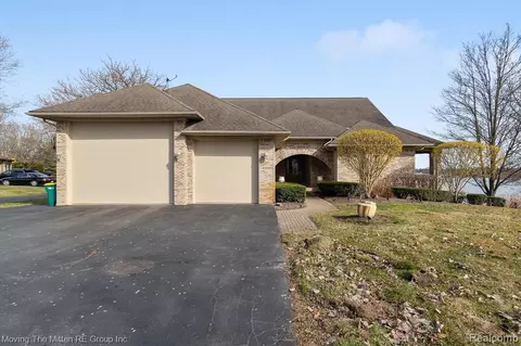 2133 Rawsonville Rd, Belleville, MI 48111