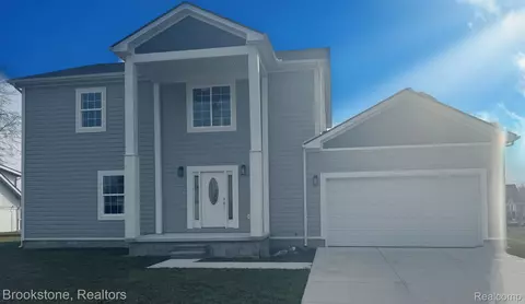 135 Lockhaven Ln, Algonac, MI 48001