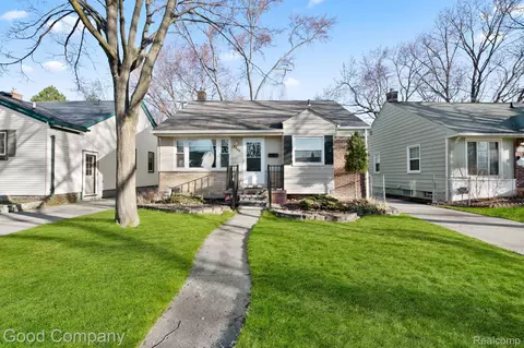 3322 Ravena Ave, Royal Oak, MI 48073