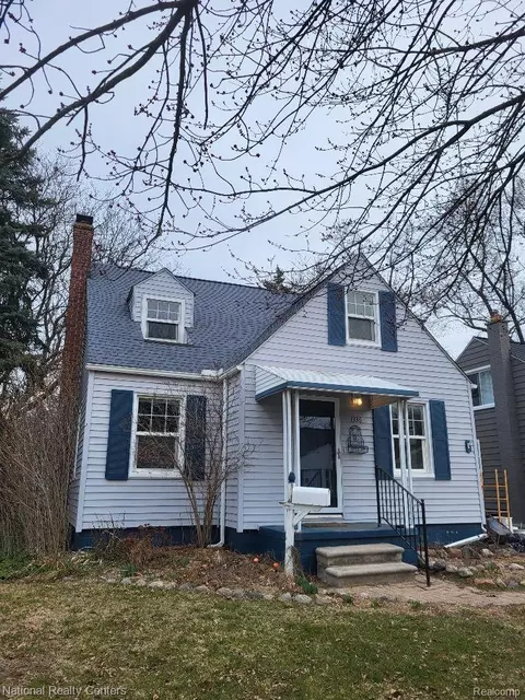 1336 Pearson St, Ferndale, MI 48220