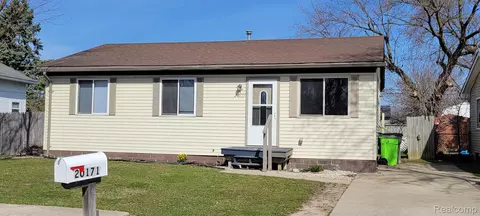 20171 Williamson St, Clinton Township, MI 48035