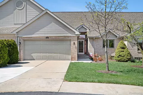 193 Essex Ln, Canton, MI 48187