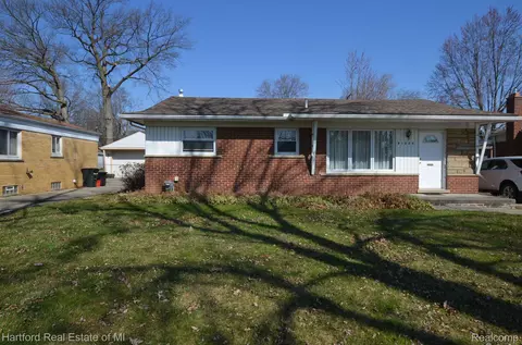 31224 Olson St, Livonia, MI 48150