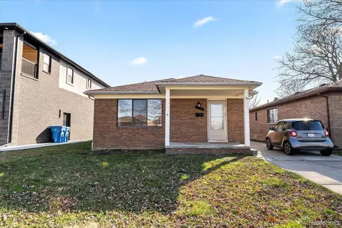 6030 Whitefield St, Dearborn Heights, MI 48127