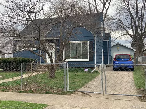 3509 Comanche Ave, Flint, MI 48507