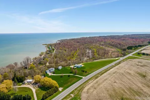 6880 N A N Lakeshore Rd, Huron, MI 48468